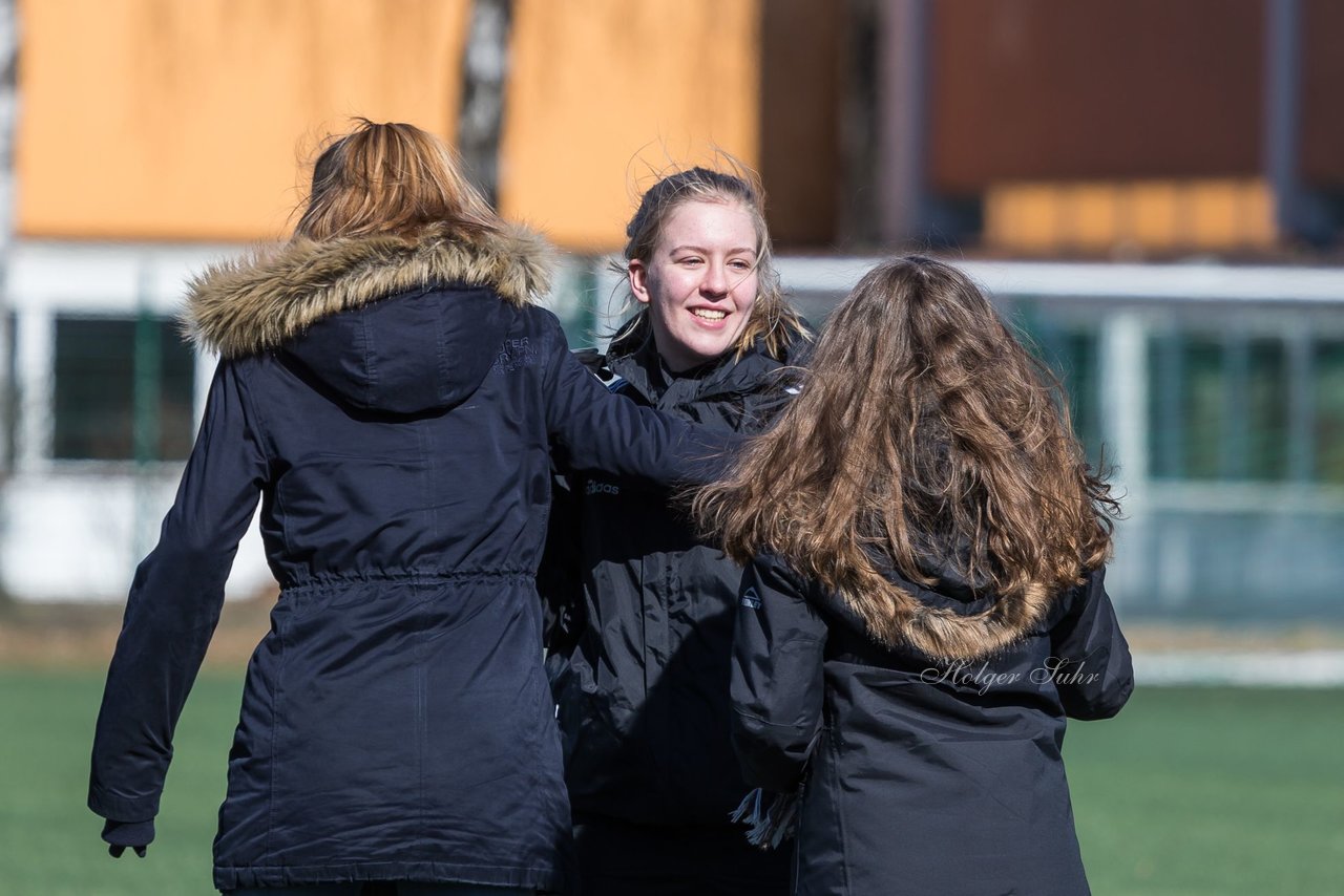 Bild 455 - B-Juniorinnen Halbfinale SVHU - Holstein Kiel : Ergebnis: 3:0